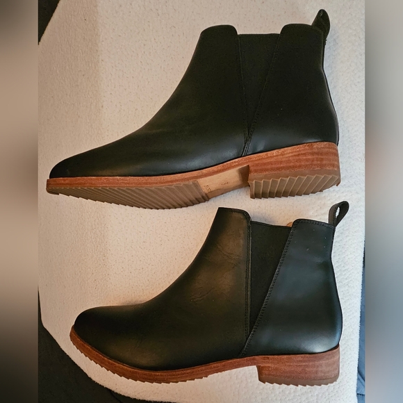 Black Leather Nisolo Chelsea Boots Sz 9 Like New - Picture 2 of 9